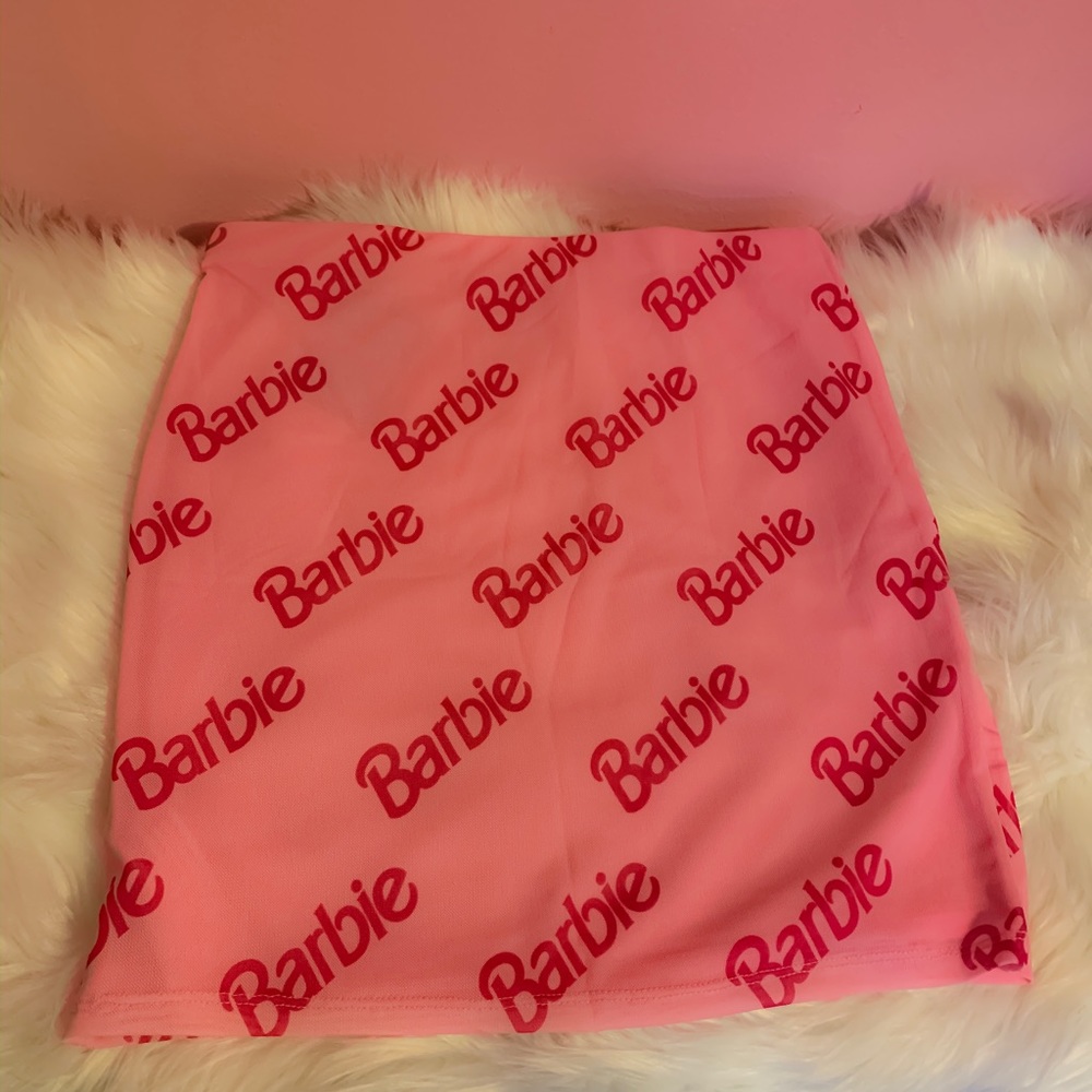 For sale : women’s size small Barbie skirt